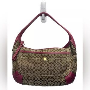 PRETTY TAN/ RASPBERRY SIGNATURE C ERGO ZIP HOBO SHOULDER BAG LIMITED EDITION